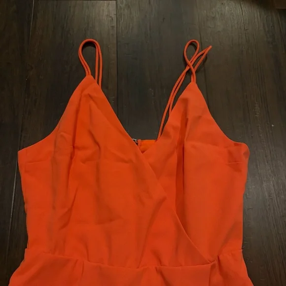 Alice + Olivia Emery Draped Crepe Playsuit Orange Size 2 - Picture 4 of 8